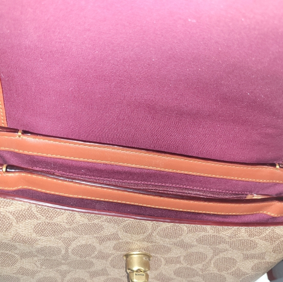 *SOLD* Gucci Bamboo Hobo - Picture 10 of 13